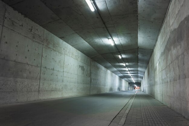 Acasă 58 Iluminatul în tuneluri: cerințe tehnice și soluții moderne